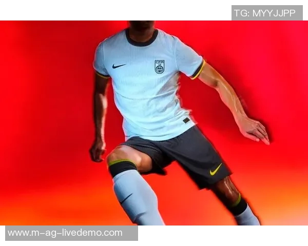 中国足球队球衣设计背后的故事与文化传承探讨