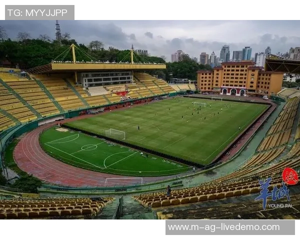 广州足球场的魅力与发展探索:从历史到未来的全景视角 广州足球场的魅力与发展探索:从历史到未来的全景视角