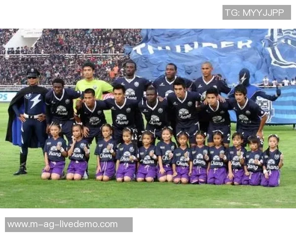 武里南联足球俱乐部的辉煌历程与未来展望解析