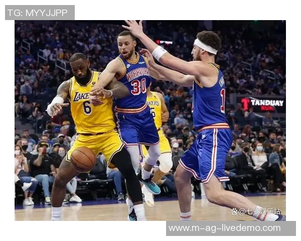 勇士与太阳激战回放精彩瞬间重温赛场巅峰对决的热血时刻 勇士与太阳激战回放精彩瞬间重温赛场巅峰对决的热血时刻